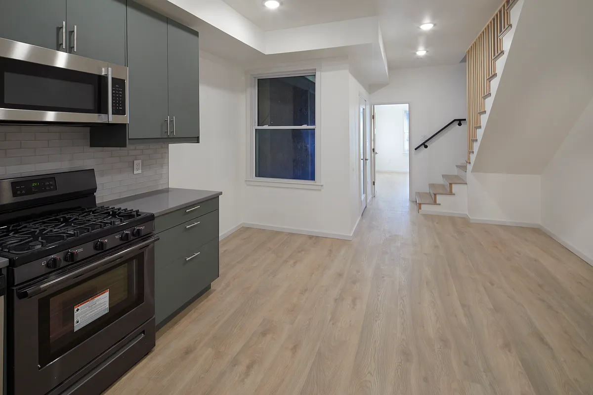 Building Photo - 528 U St NW #2