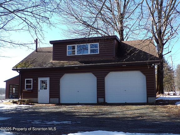 4th image of 2590 Potter Hill Rd