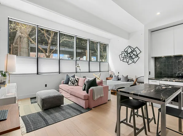 338 Berry St, Brooklyn, NY