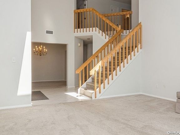 3rd image of 16 Pleasant Ln #16