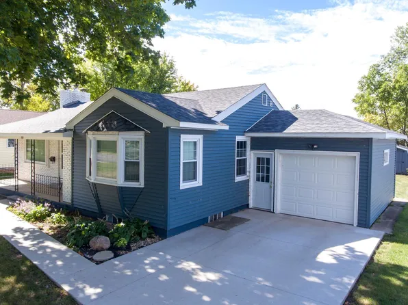 551 4th St NW, Ortonville, MN 56278