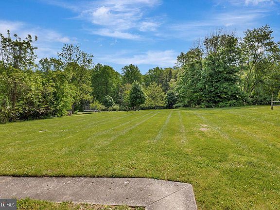 3rd image of 7035 Marriottsville Rd