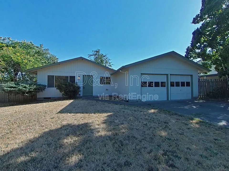 1150 NW Walnut Blvd
