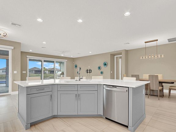 5th image of 11837 SW Coral Cove Parkway