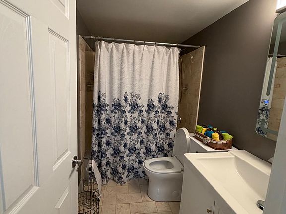 3rd image of 2311 Pimmit Dr APT 1209