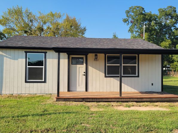 701 E Bullock St #2