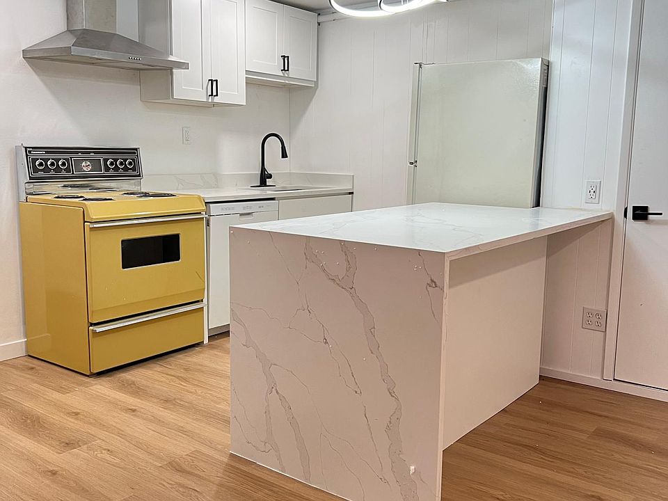 1st image of 15504 SE 9th St #2