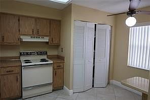 4th image of 357 N Rock Island Rd APT 405