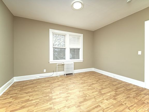 3rd image of 1440 Wood Ave #2