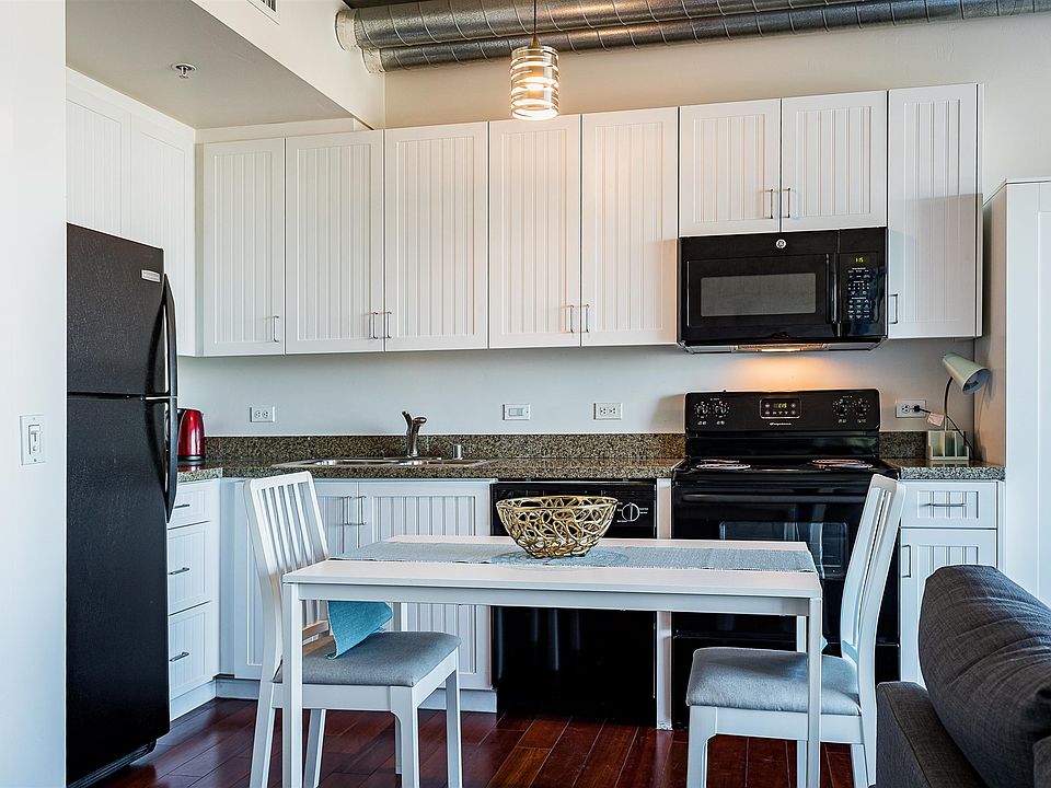 1st image of 1080 Park Blvd Unit 912