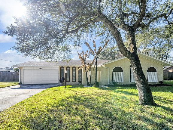4th image of 101 Newcastle Cir