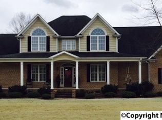 309 Plantation Pointe Rd, Scottsboro, AL 35768