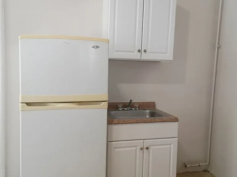 143 Coleman St — Photo 5