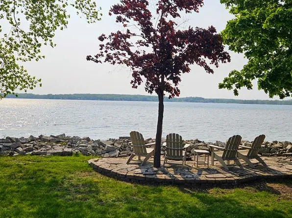 3521 N Stevenson Pier Rd, Sturgeon Bay, WI 54235