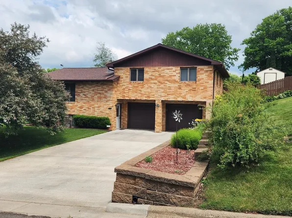 415 Leona Ave, Richland Center, WI 53581
