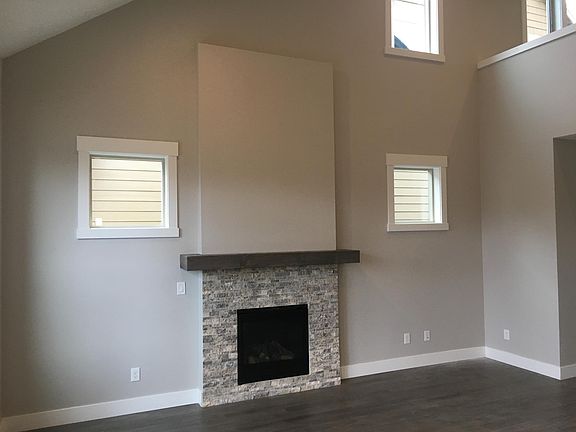 Living room with gas fireplace