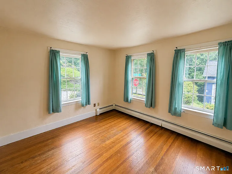 111 Rockwell St #1 — Photo 11