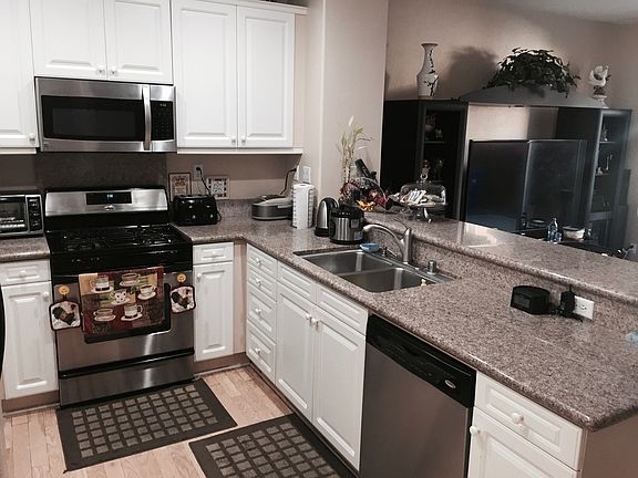 4th image of 23002 Serra Dr
