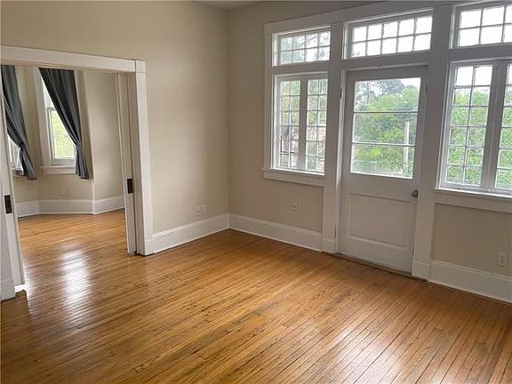 5th image of 8238 Sycamore St
