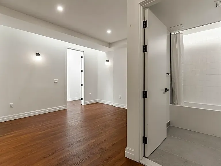 107 Court St #101 — Photo 31