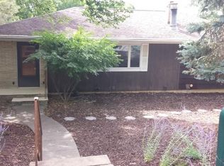 911 10th St, Hudson, WI 54016