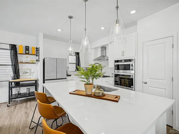 15194 W 69th Avenue, Arvada, CO 80007