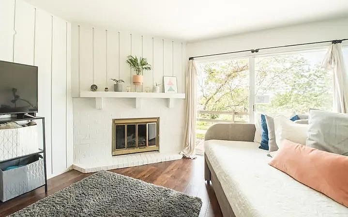 1st image of 36 Lausanne Ct #7