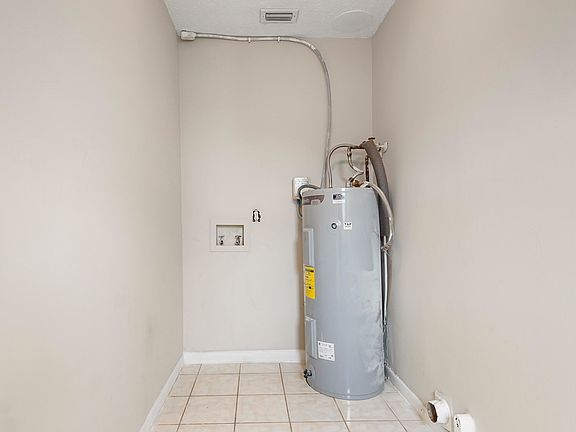 3rd image of 6522 Hiwassee St