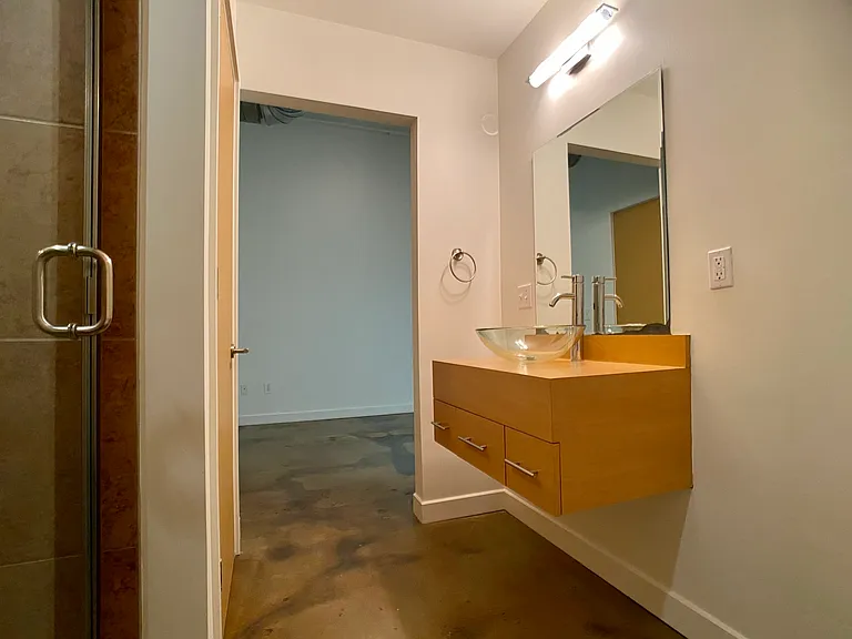 Central Park Lofts — Photo 39