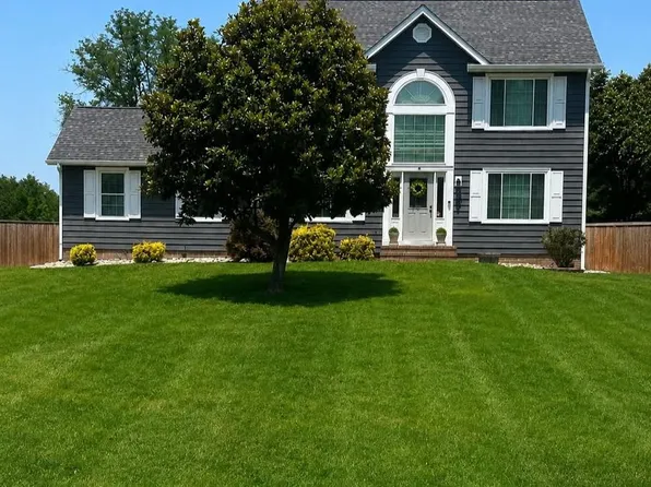 2 Seay Ct, Fredericksburg, VA 22405