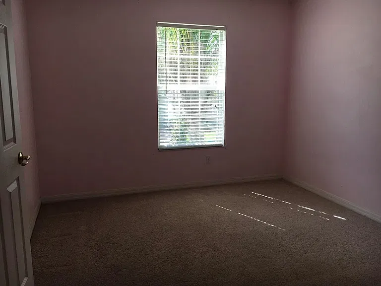 9805 Portofino Dr — Photo 15