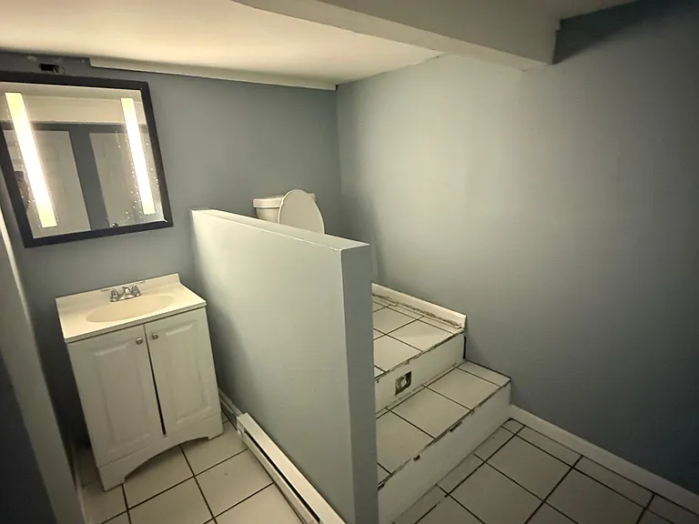 107 Shelley St — Photo 6