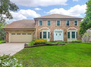 1736 Mundelein Rd, Naperville, IL 60565