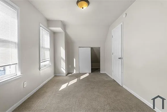 1211 W 30th St — Photo 14
