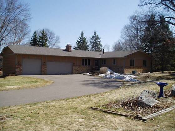 1st image of 2740 Black Oaks Ln N