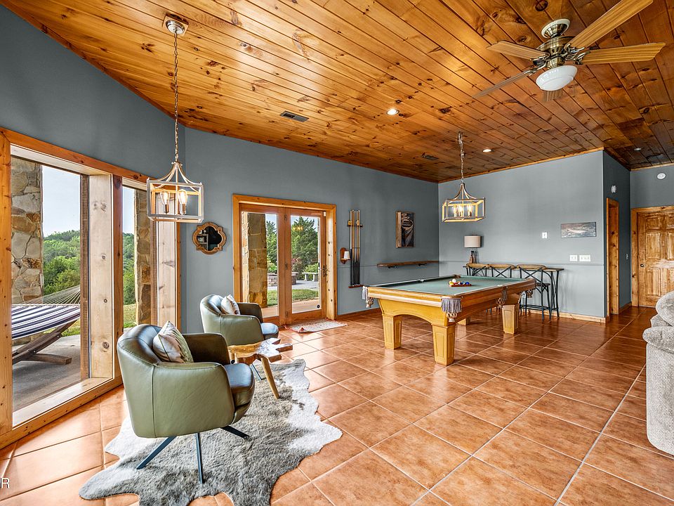 52nd image of 3829 Island View Rd