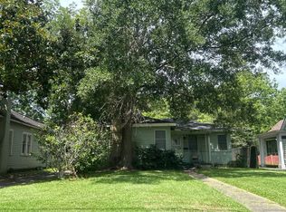 524 S Court St, Opelousas, LA 70570