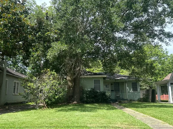 524 S Court St, Opelousas, LA 70570