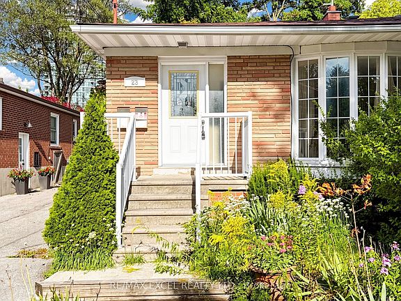 2nd image of 23 Linelle St #Basement