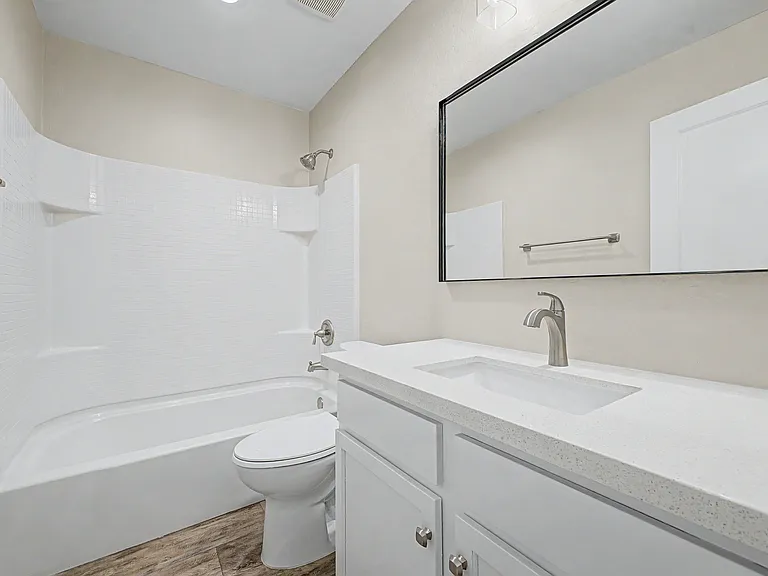 3010 N 37th St #4 — Photo 28