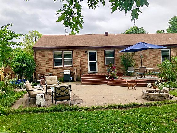 Patio/Deck area