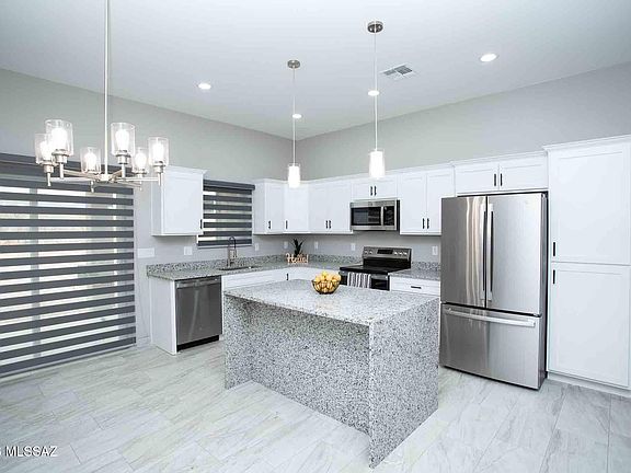 4th image of 1773 Calle Arabe