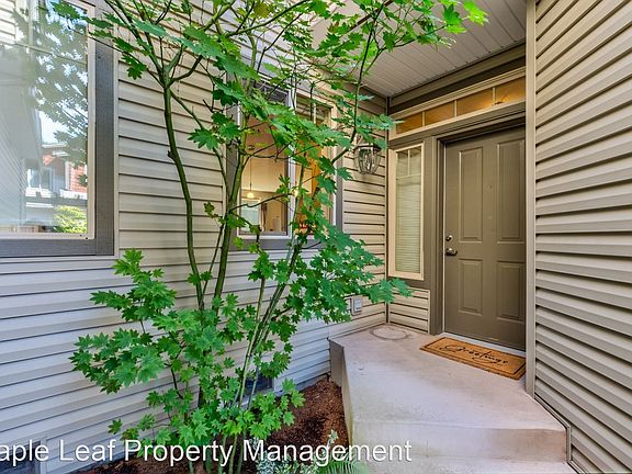 2nd image of 12203 NE 103rd Ln