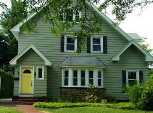 101 Warrington Dr, Rochester, NY 14618