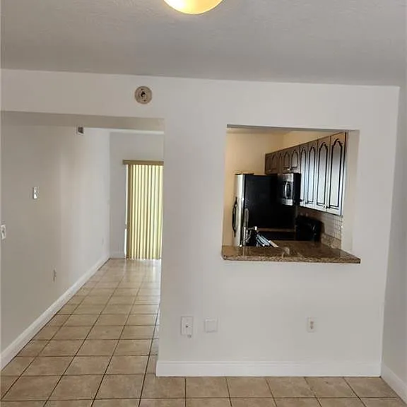 4775 SW 62nd Ave #102 — Photo 4
