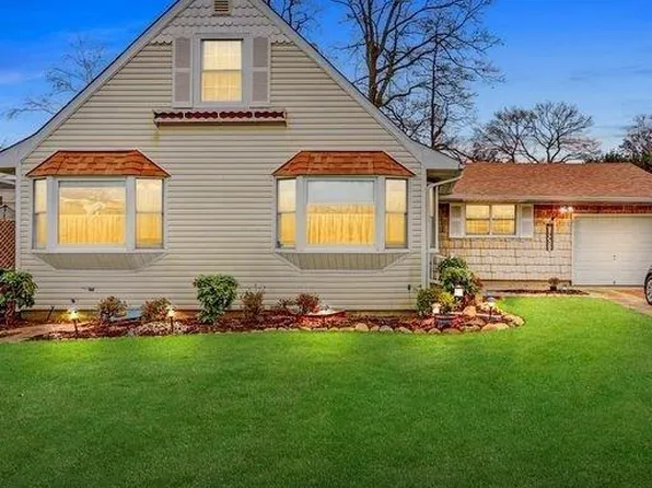 64 Birch Street, Lake Grove, NY 11755