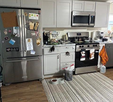 4th image of 305 Palm City Park