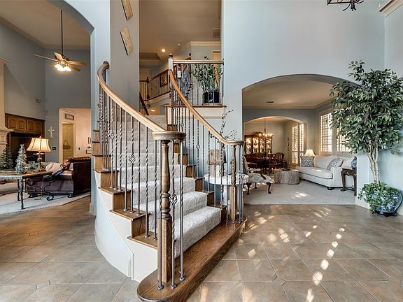 5th image of 7416 Ivanhoe Dr
