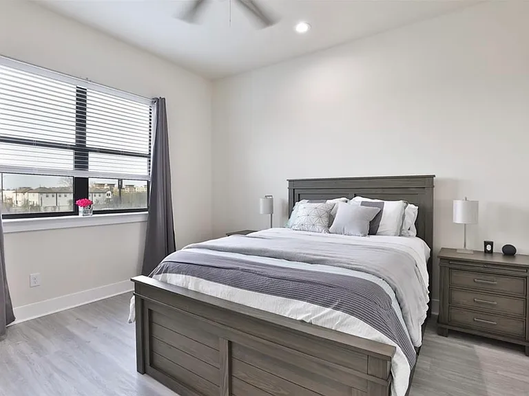 4104 Marina St — Photo 29
