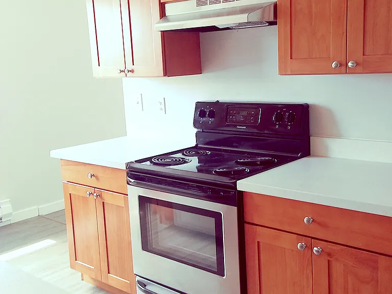 2518 E Pike St — Photo 3